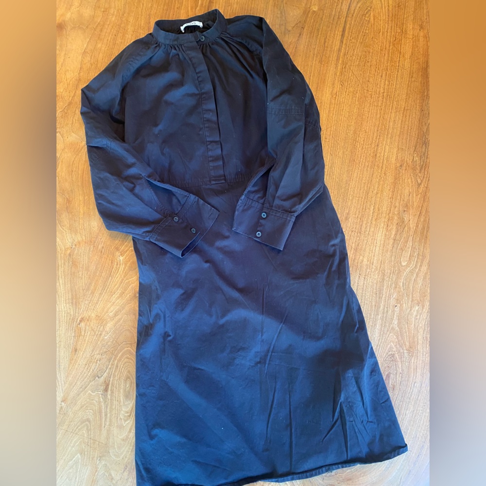 COS black shirt dress